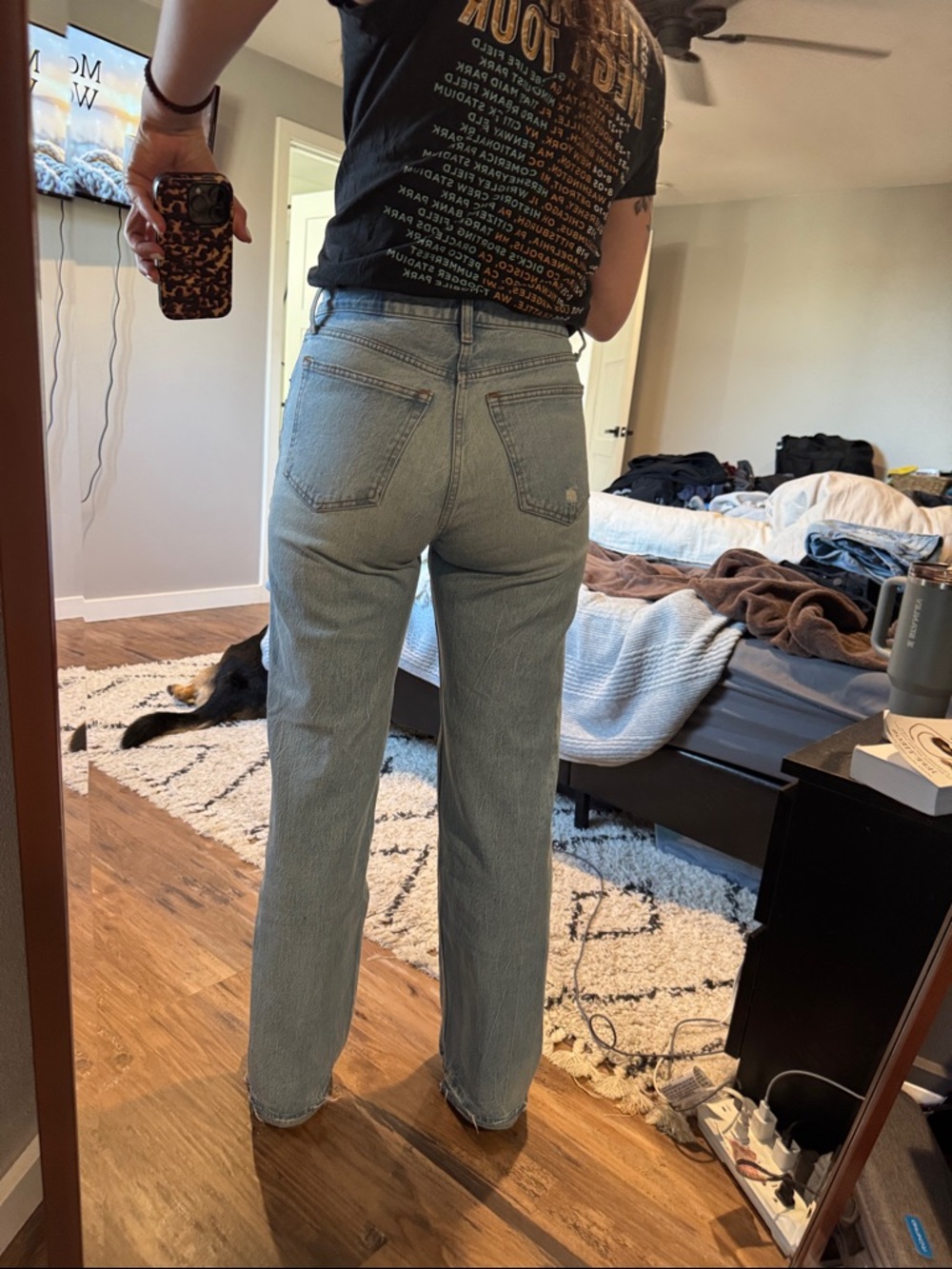 Abercrombie & Fitch The 90s Relaxed Jean High Rise - Picture 4 of 5